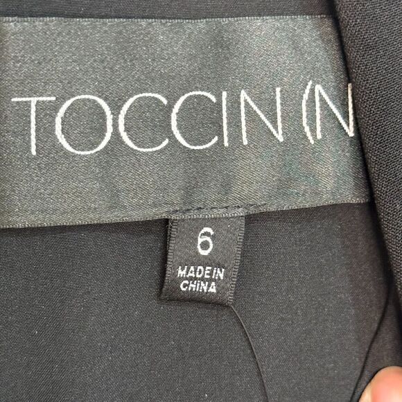 Toccin (NY) NEW Black Overlay Sheath Dress Size 6  $495 - Picture 2 of 9